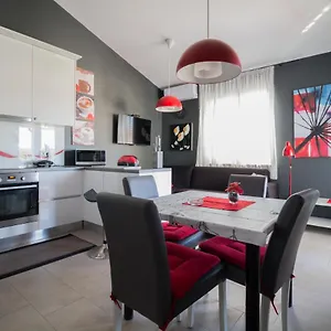 https://holiday-house-zaton.hotelinzadar.com
